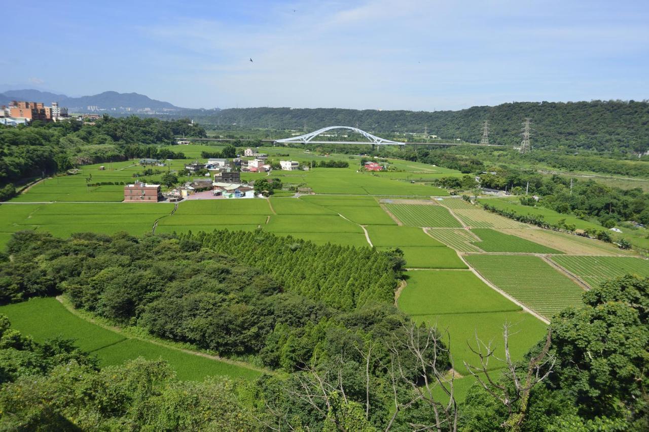 大溪老城四季行館桃園市民宿058號 Dış mekan fotoğraf